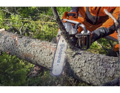 Бензопила Husqvarna 555