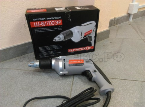 Шуруповерт Интерскол Ш-8/700ЭР