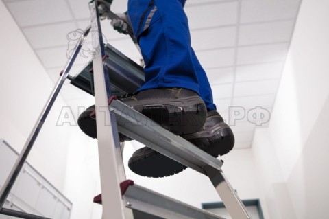 Стремянка А205 алюминиевая двусторонняя, 5 ступеней