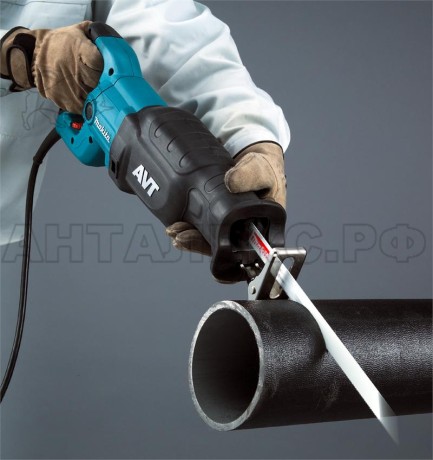 Пила сабельная Makita JR 3070 CT