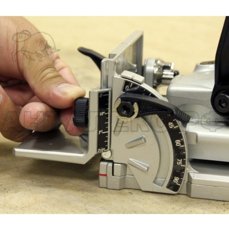 Фрезер Makita PJ 7000