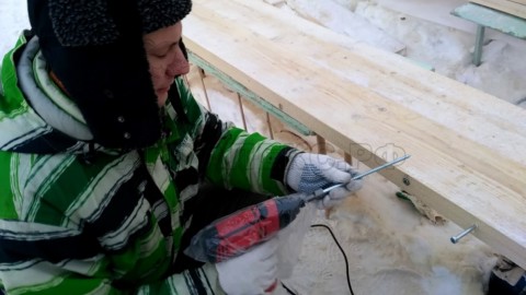 Винтоверт  Elitech ВУ 250РЭ