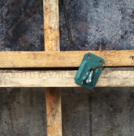 Зажим пружинный Hold