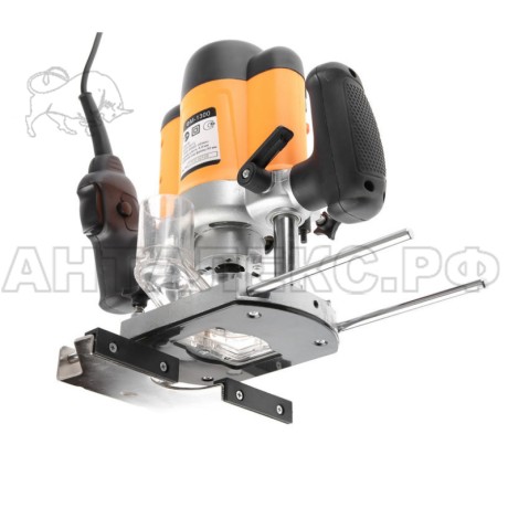 Фрезерная машина ФМ-1300 Вихрь 72/13/1