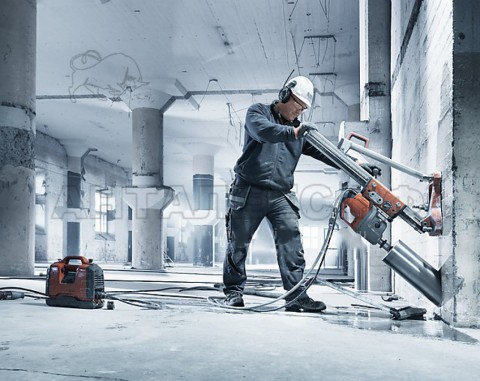 Бурмашина Husqvarna DMS 240